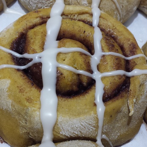 Pumpkin Cinnamon Rolls with Maple glaze