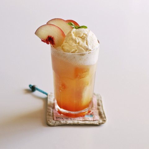 Nostalgic peach tea ice-cream float