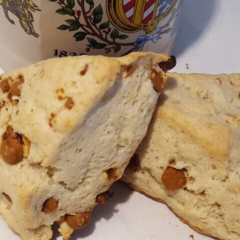 Small batch maple scones