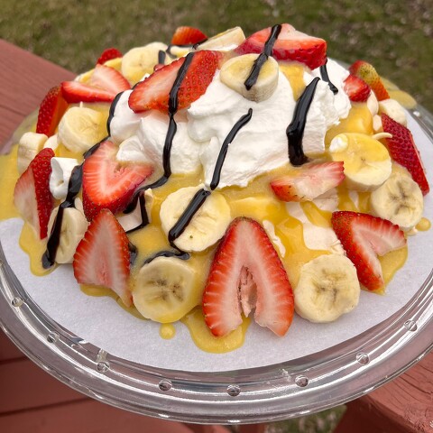 Strawberry Banana Split Pavlova