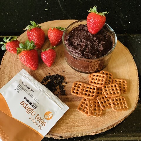 Chocolate Peanut Butter Hummus