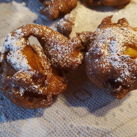 Peachy Fritters