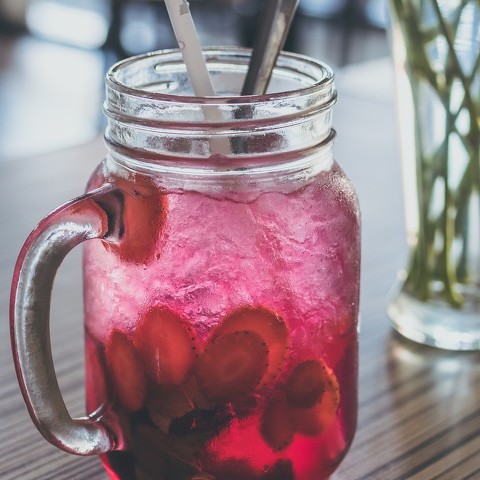 Iced Spearmint and Strawberry Tea